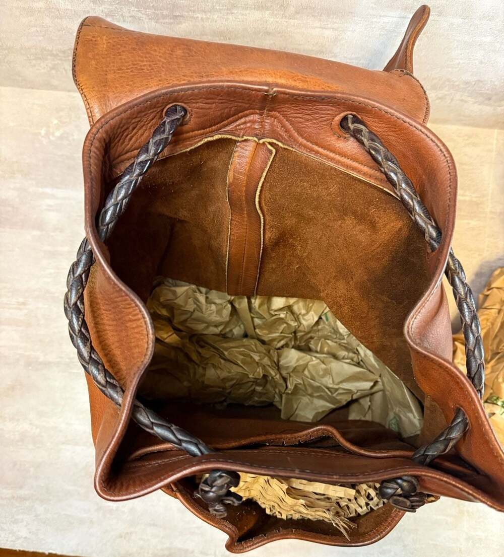 Vintage Handcrafted Fully Leather Backpack with Antler Button Clasp - Picture 9 of 14